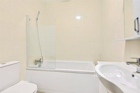undefined, Lynchford Road, Farnborough, Hampshire, GU14