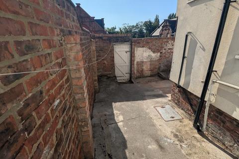 2 bedroom house to rent, Londonderry Road, Stockton On Tees TS19