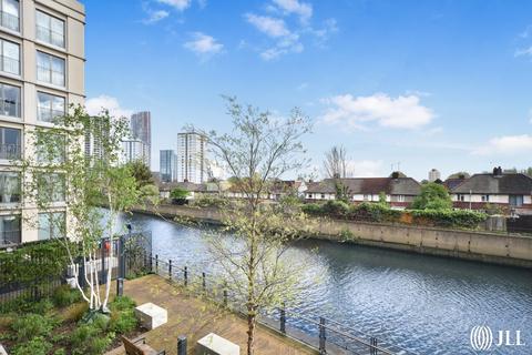 3 bedroom flat to rent, Copperworks Wharf Sugar House Island E15