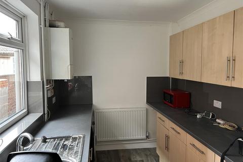 undefined, Lewis Street, Lincoln