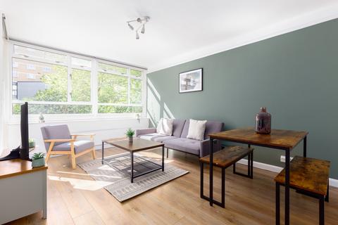 1 bedroom flat to rent, Churchill Gardens