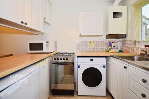 undefined, Kensington Road Chichester PO19