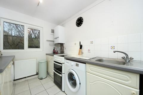 undefined, Glencairn Drive, W5