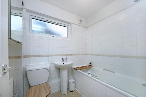 undefined, Glencairn Drive, W5