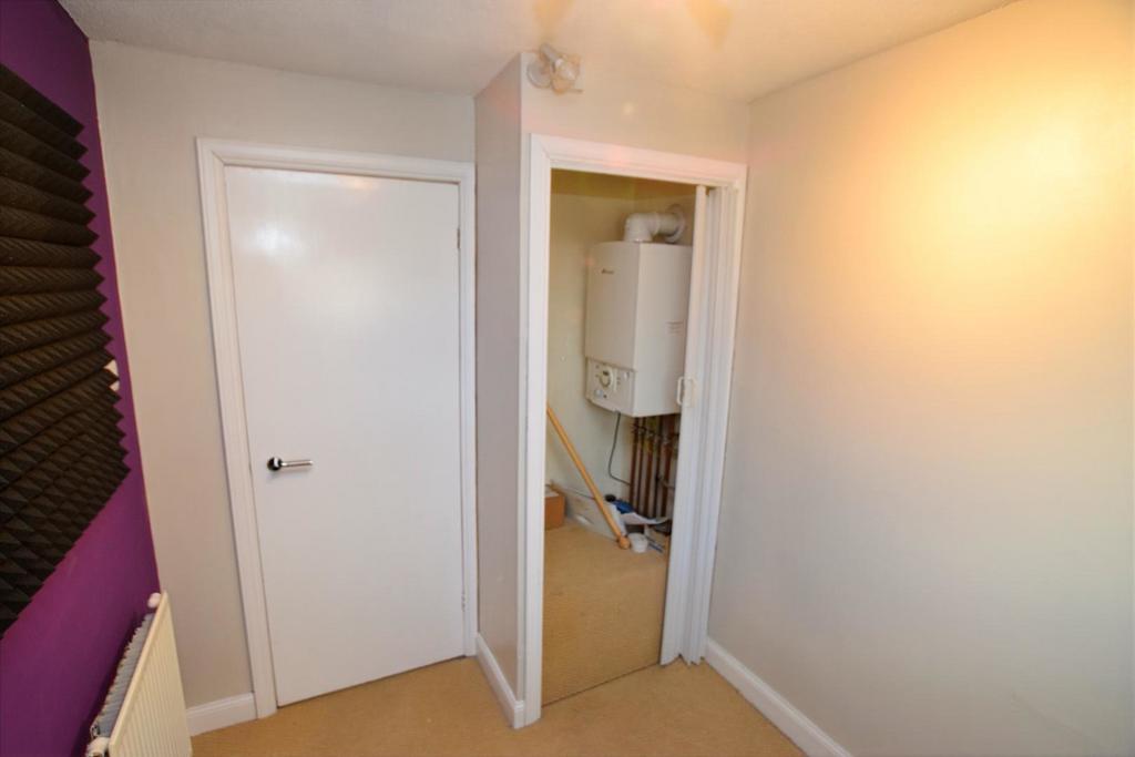 24 Mossdale, Heathhall, Dumfries, DG1 3 RG - Grieve
