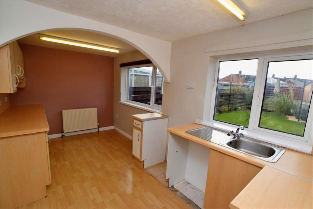 24 Mossdale, Heathhall, Dumfries, DG1 3 RG - Grieve