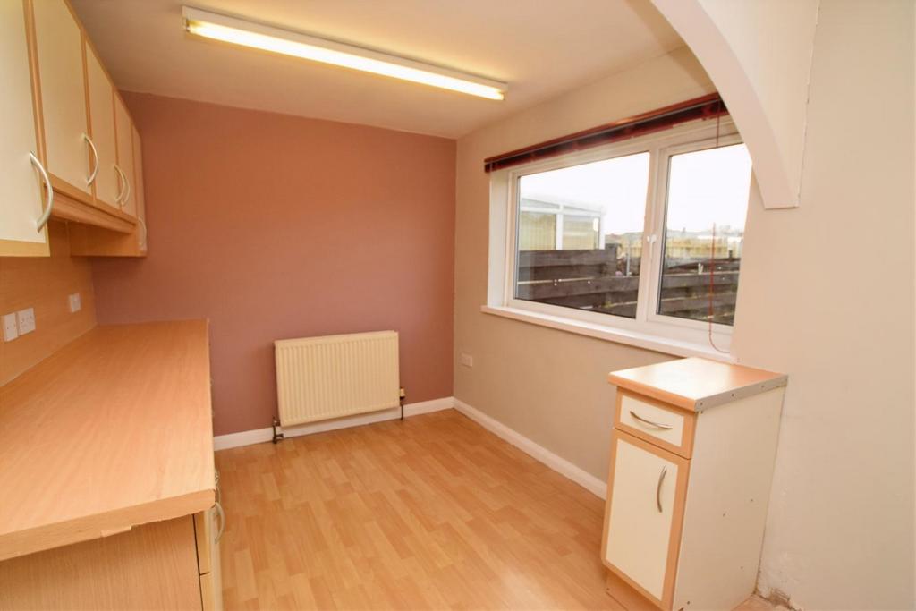 24 Mossdale, Heathhall, Dumfries, DG1 3 RG - Grieve