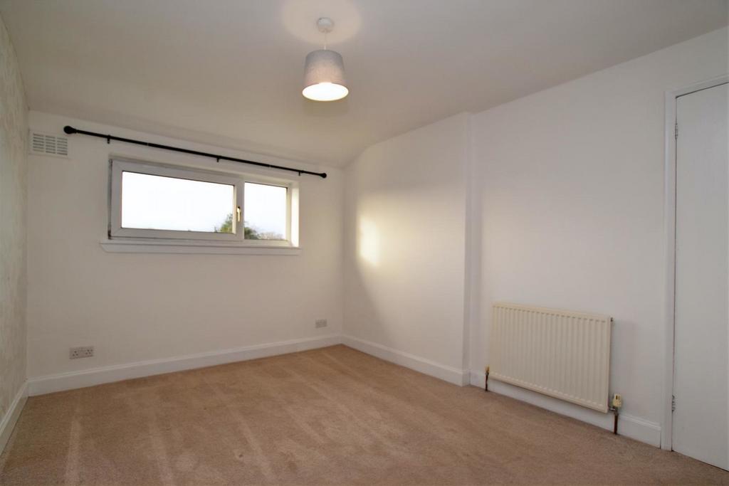 24 Mossdale, Heathhall, Dumfries, DG1 3 RG - Grieve