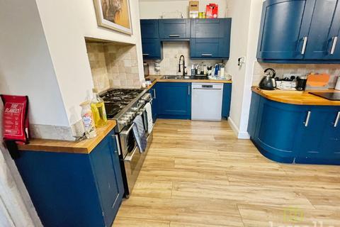 4 bedroom semi-detached house for sale, Main Street, West Stockwith DN10