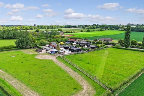 3 bedroom property for sale, Ingatestone Road, Highwood, CM1