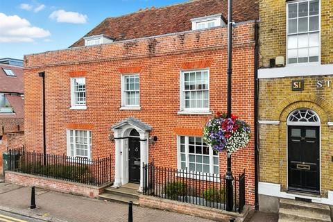 undefined, High Street, Billericay, CM12