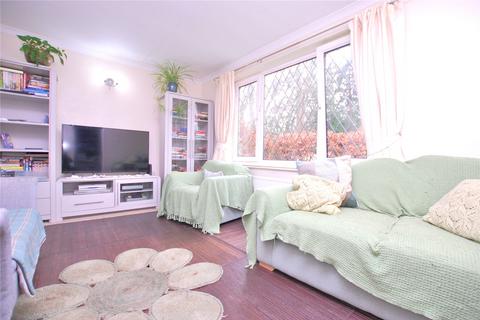 3 bedroom detached house to rent, Broad Street, Guildford, Surrey, GU3
