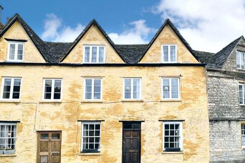 Coxwell Street, Cirencester, Gloucestershire, GL7