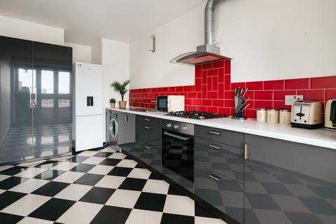 undefined, Haberdasher Street