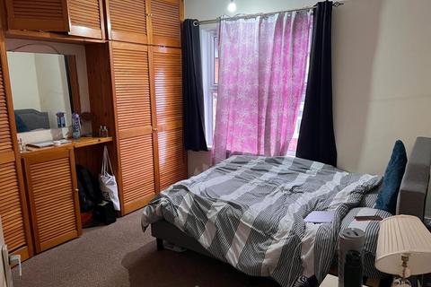 undefined, 2 Bed – Terraced House – Danvers Road, Leicester, LE3 2AE. £995 PCM