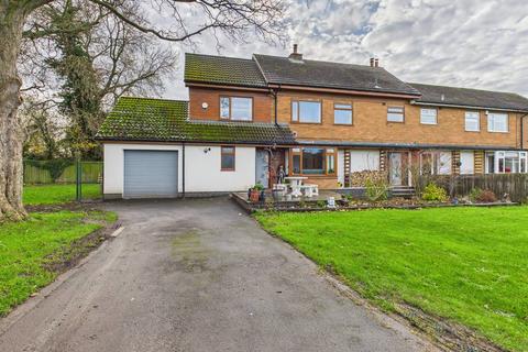 5 bedroom semi-detached house for sale, Blackthorn Lane, Willerby, Hull, HU10 6RA