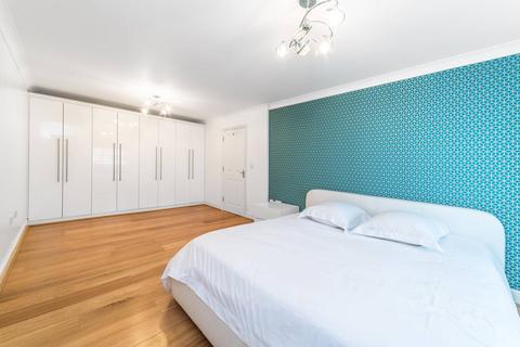 undefined, College Hill, City, London, EC4R