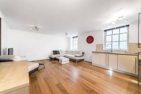 College Hill, City, London, EC4R