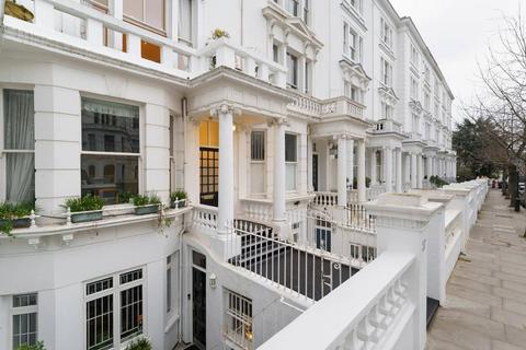undefined, Palace Gardens Terrace, Kensington, London, W8