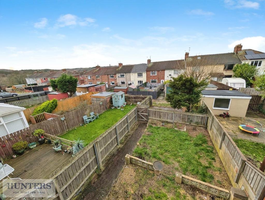 PARKING & GARDENS