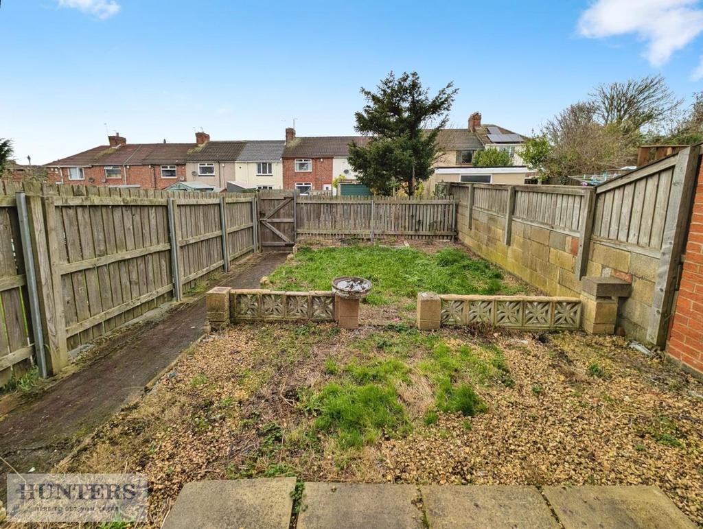 PARKING & GARDENS