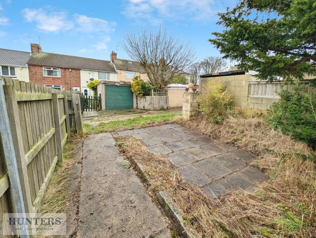 PARKING & GARDENS