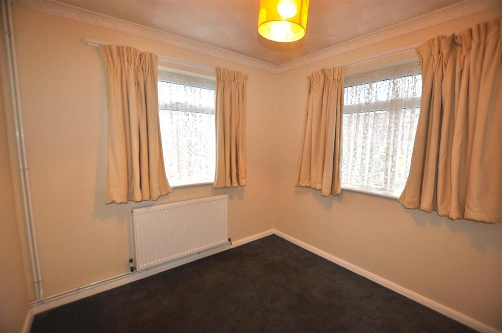 Bedroom 2.JPG
