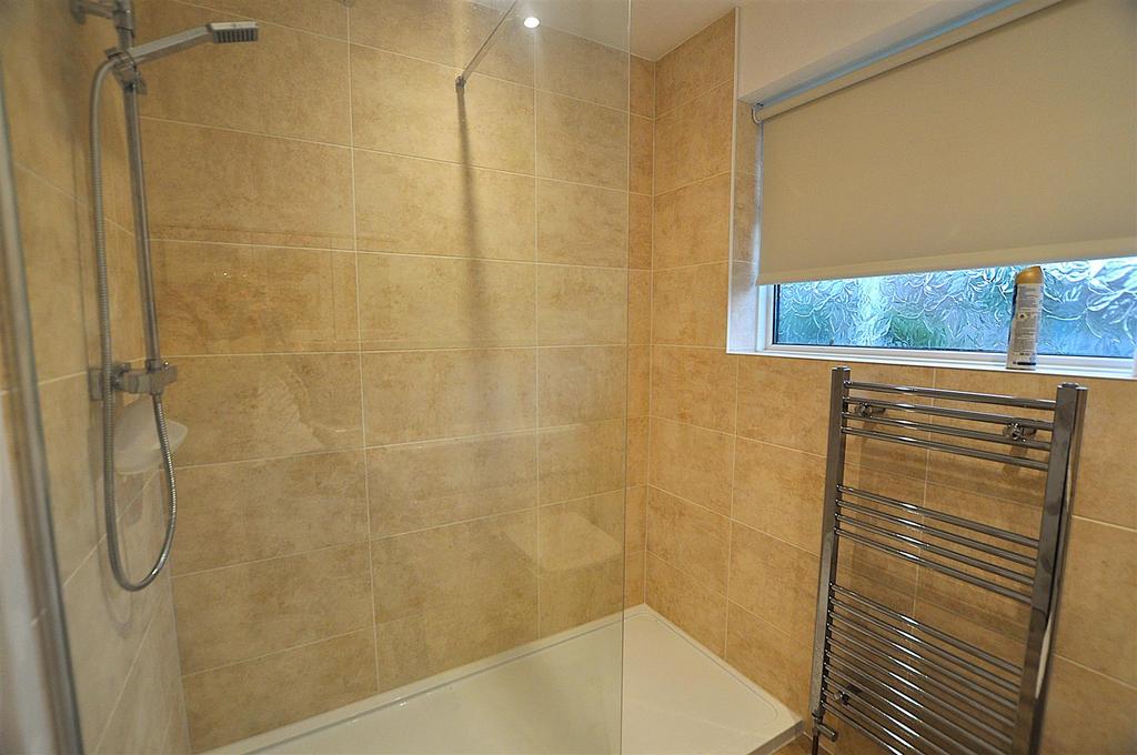Shower room.JPG
