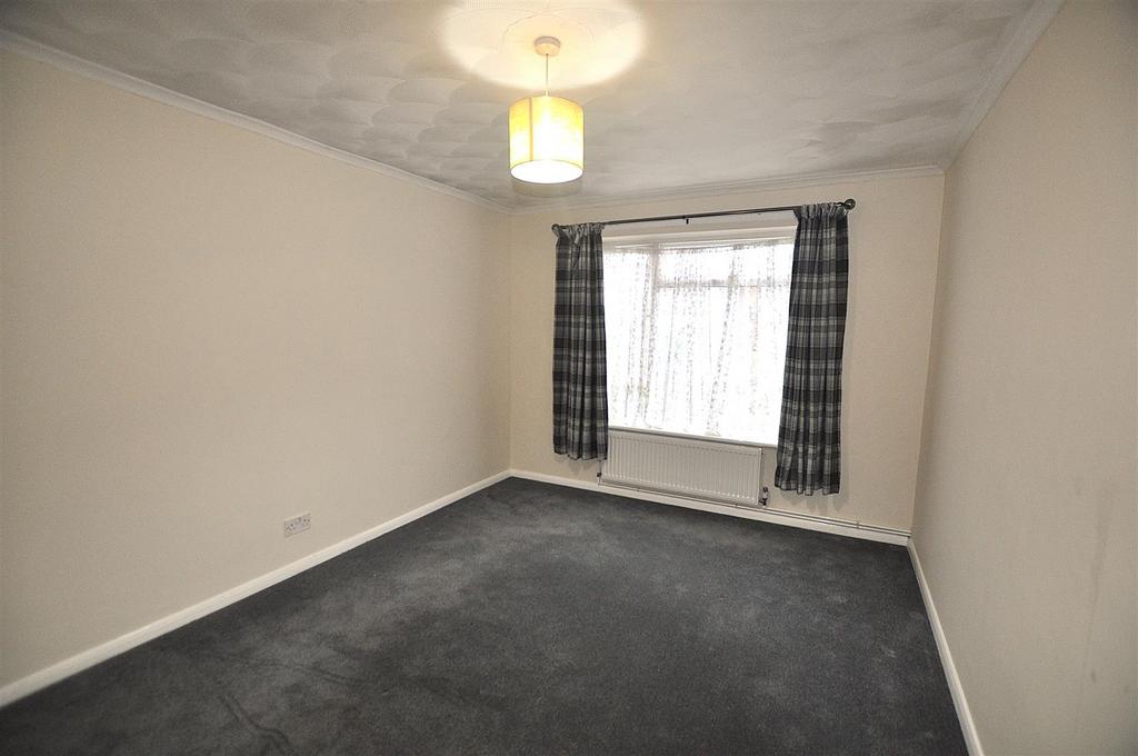 Bedroom 1.JPG