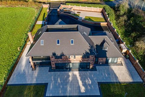 7 bedroom detached house for sale, The Latter House, Pattingham Road, Perton, Wolverhampton, WV6 7HD
