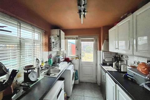 3 bedroom semi-detached house for sale, Ambleside Road, Warwickshire CV12