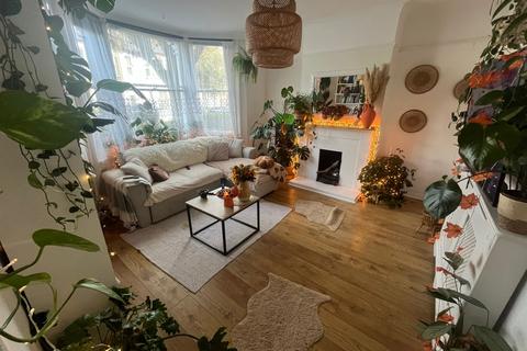 undefined, Elthorne Park Road, Hanwell, W7 2JA