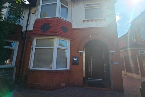 3 bedroom semi-detached house to rent, Talbot Road, Fallowfield, Manchester