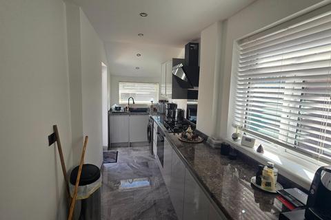 3 bedroom semi-detached house to rent, Talbot Road, Fallowfield, Manchester