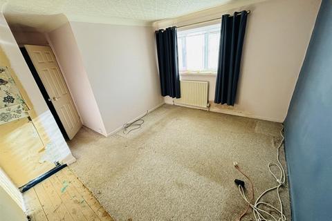 undefined, Clare Close, Leamington Spa