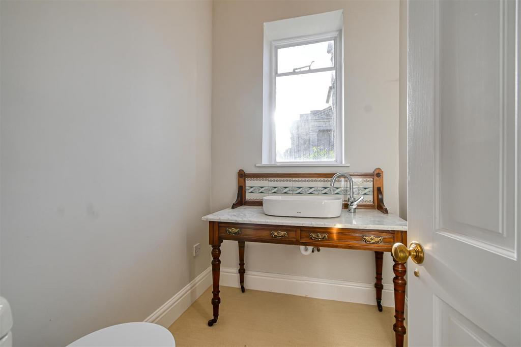 17a East Castle Street-02.jpg