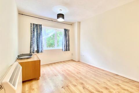 undefined, Eagle Drive, London
