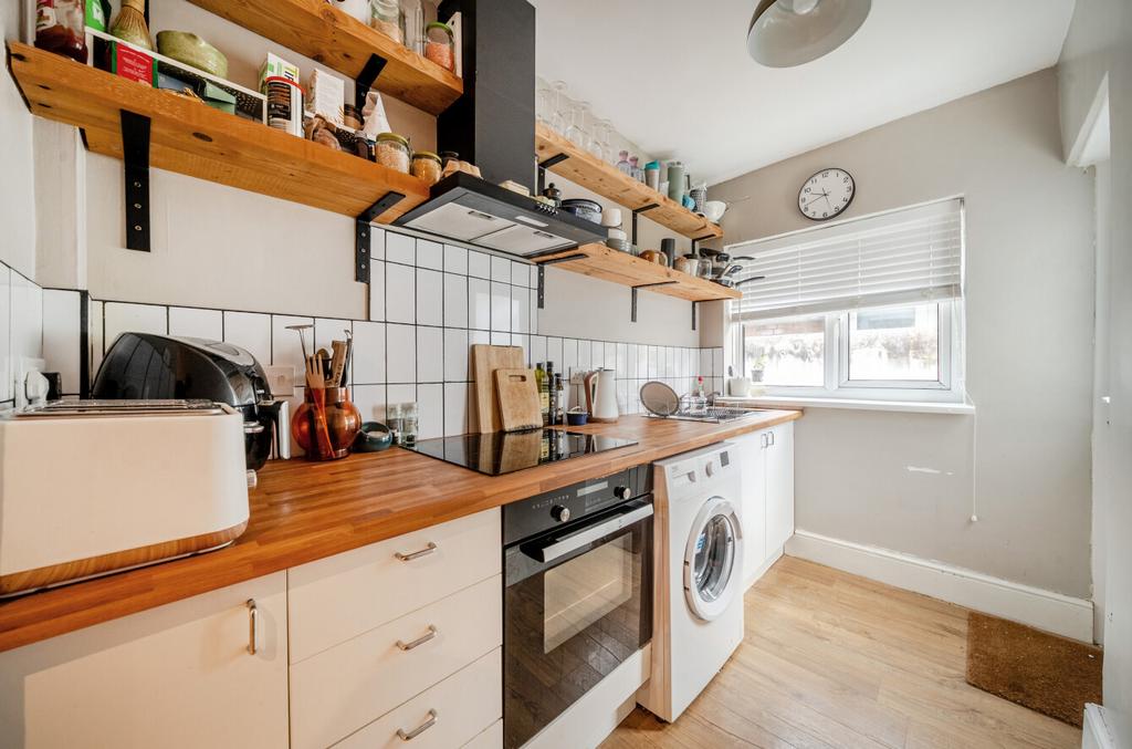 1388102-11-693a9d...