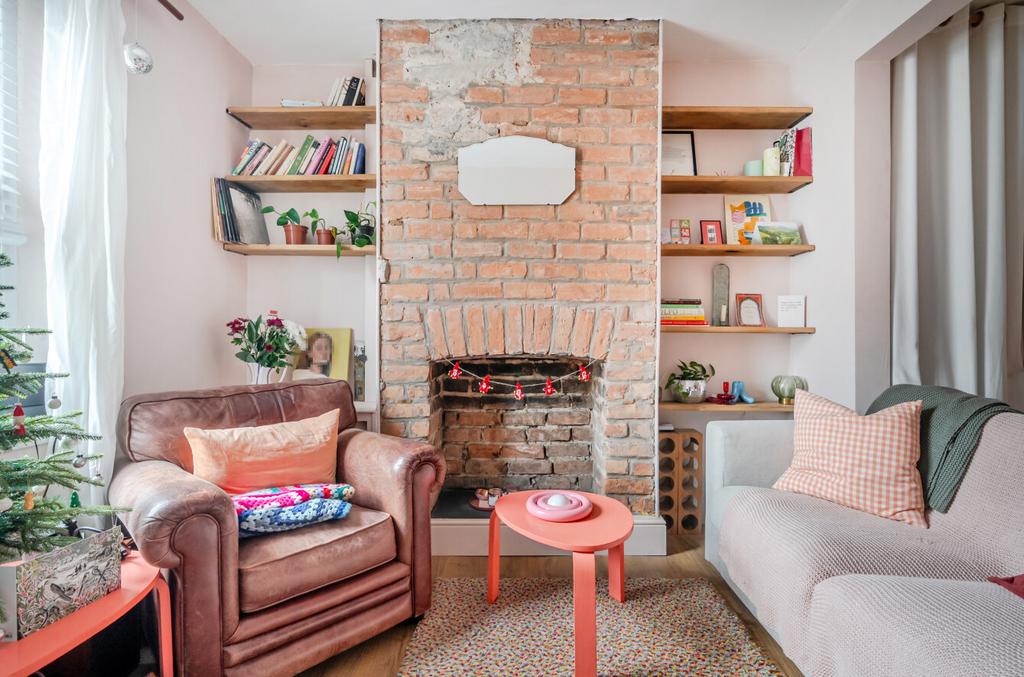 1388102-4-693a9cf...