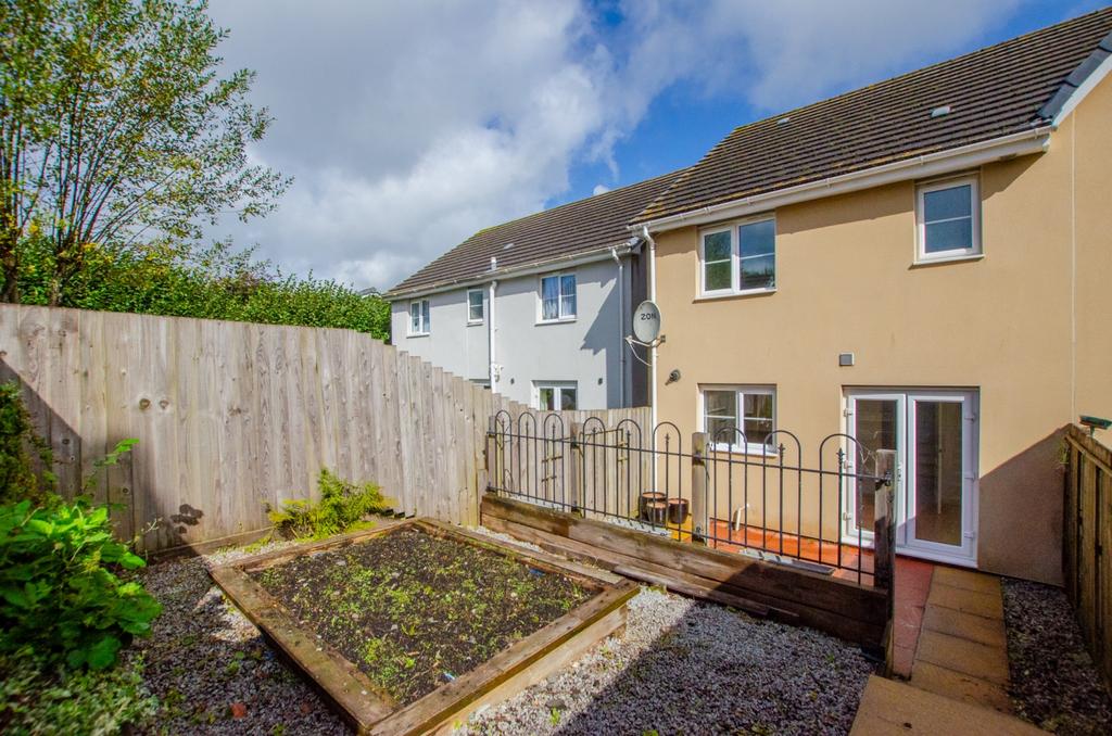 26 Gilbert Road TPS Bodmin 01208 74182-19