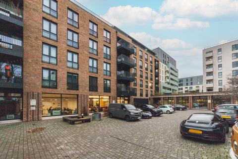 undefined, Centric Close