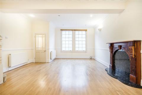 undefined, Senrab Street, Stepney Green, London, E1