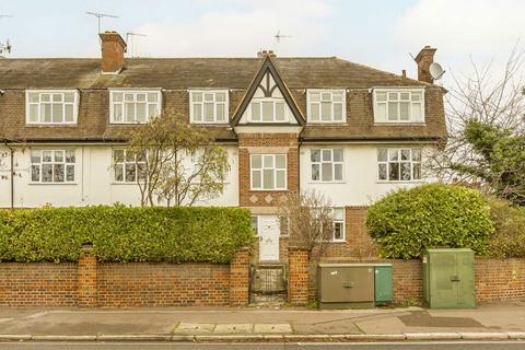 undefined, Upper Sunbury Road, Hampton TW12