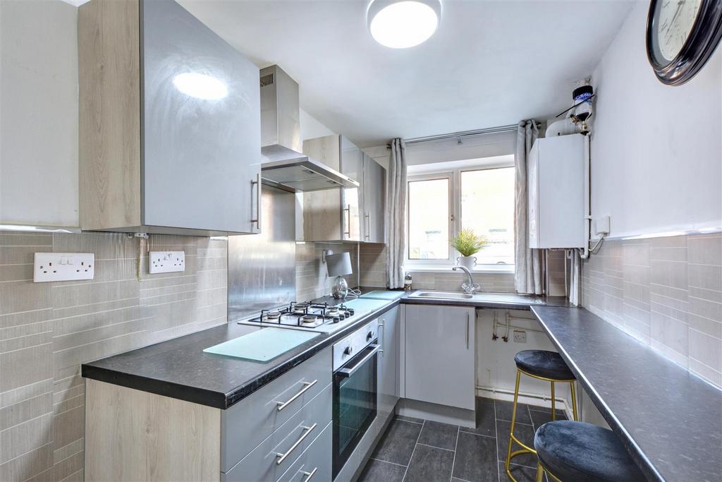 Kitchen 1.jpeg