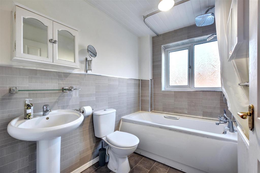 Bathroom.jpeg
