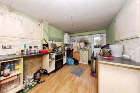 5 bedroom end of terrace house for sale, St. Catherine Street, Carmarthen SA31