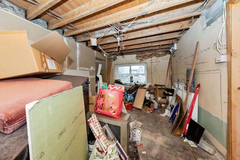 5 bedroom end of terrace house for sale, St. Catherine Street, Carmarthen SA31