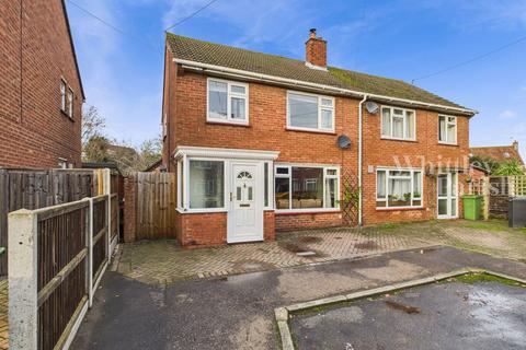 3 bedroom semi-detached house for sale, Tavern Close, Diss
