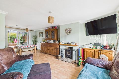 3 bedroom semi-detached house for sale, Tavern Close, Diss