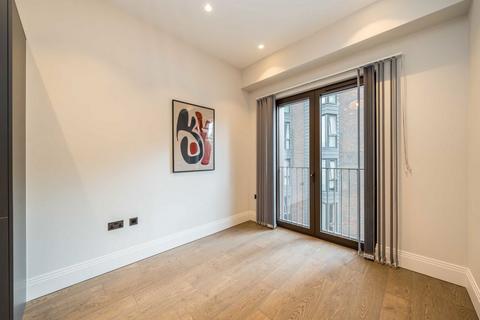undefined, Selsdon Way, London E14